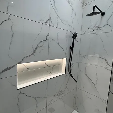 Ultra-central Loft Penthouse Sky Sports & Movies *