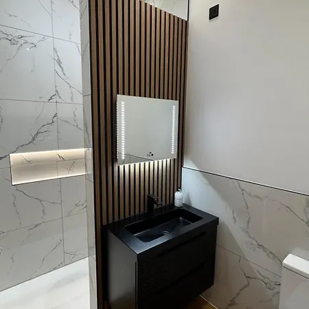 Ultra-central Loft Penthouse Sky Sports & Movies Διαμέρισμα *