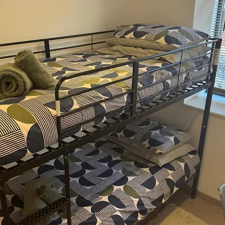 Ultra-central Loft Penthouse Sky Sports & Movies Apartment *