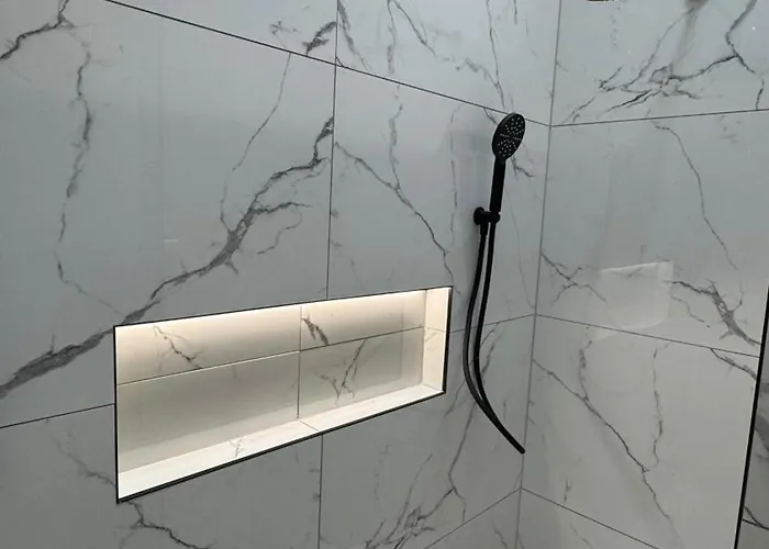 Ultra-central Loft Penthouse Sky Sports & Movies *